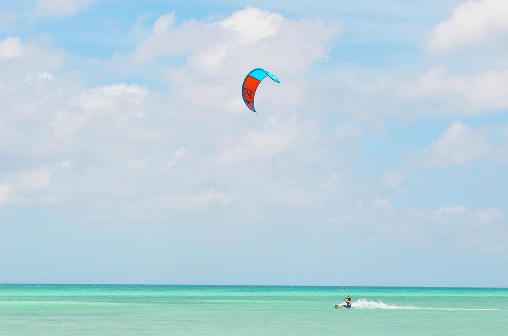 Beach House Aruba Apartments Palm Beach Exterior foto